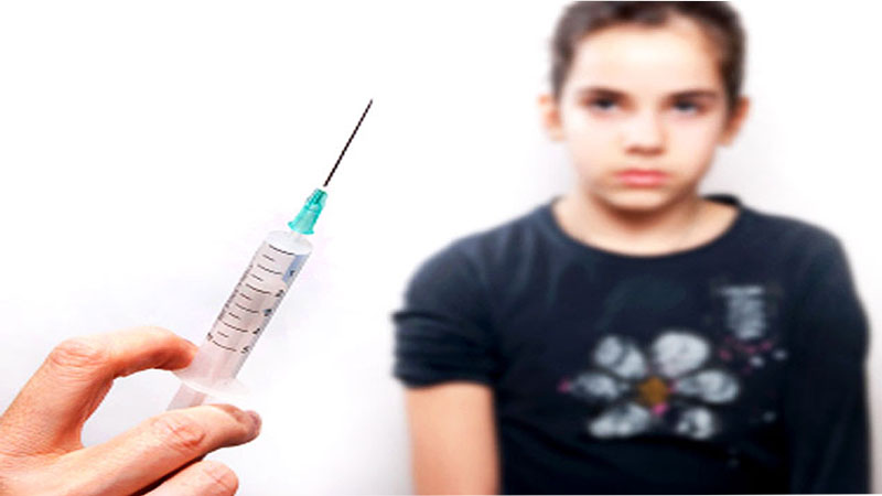 تصویرتزریق واکسن گارداسیل در کودکان